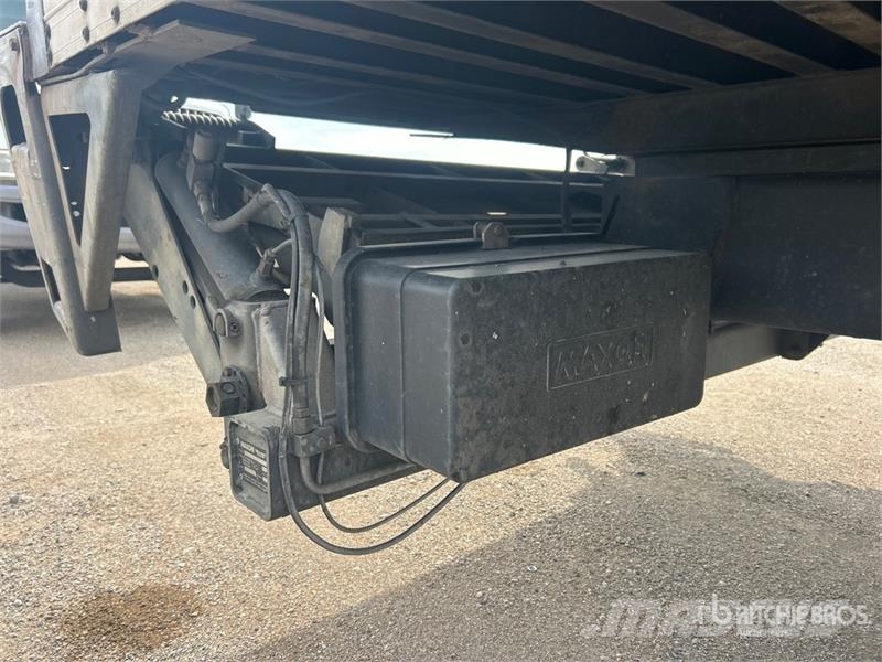 International MV607 4x2 Van Truck Van Body Trucks