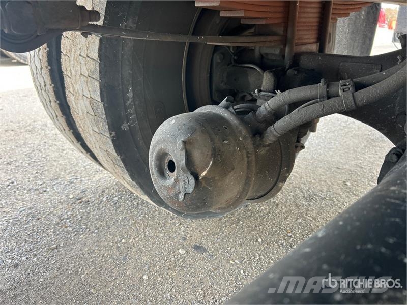 International MV607 4x2 Van Truck Van Body Trucks
