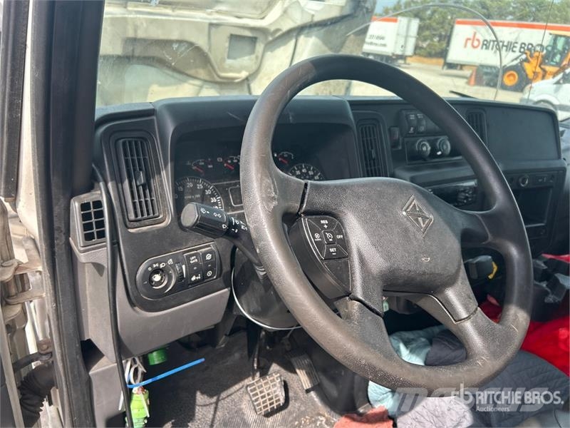 International MV607 4x2 Van Truck Van Body Trucks