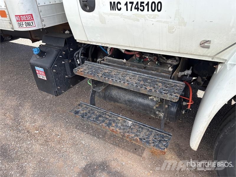 International MV607 4x2 Van Truck Box body trucks
