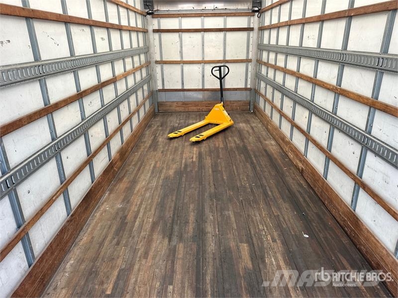 International MV607 4x2 Van Truck Box trucks