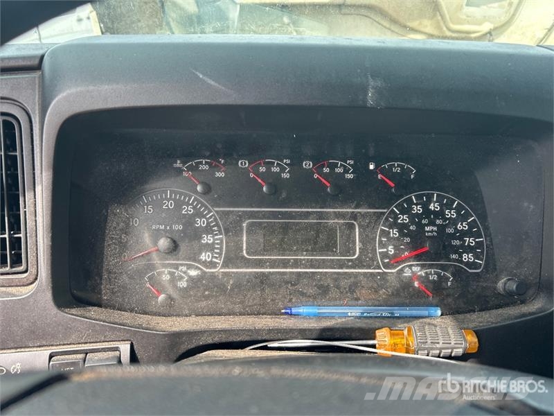 International MV607 4x2 Van Truck Van Body Trucks
