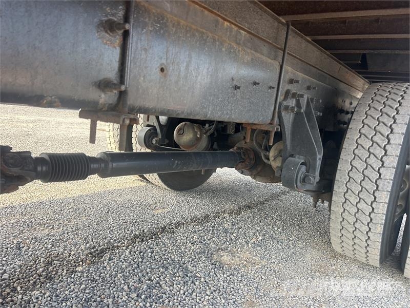 International MV607 4x2 Van Truck Camiones caja cerrada
