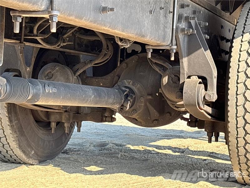 International MV607 4x2 Van Truck Caminhões baú