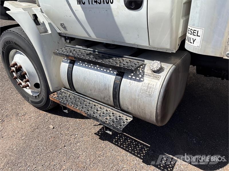 International MV607 4x2 Van Truck Box body trucks