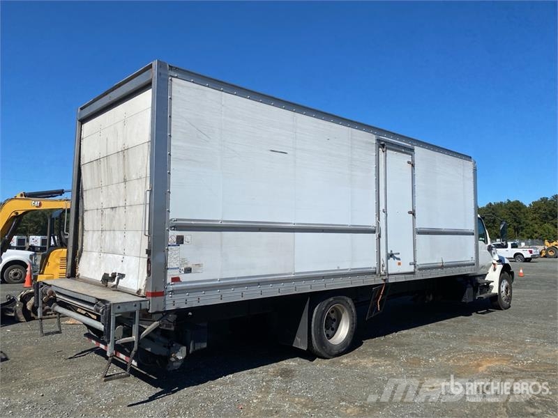 International MV607 4x2 Van Truck Samochody ciężarowe ze skrzynią zamkniętą