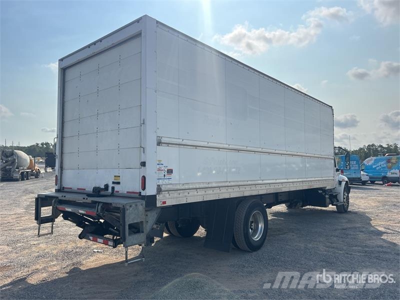 International MV607 4x2 Van Truck Camiones caja cerrada