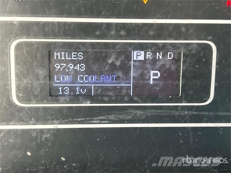 International MV607 4x2 Van Truck Camion cassonati