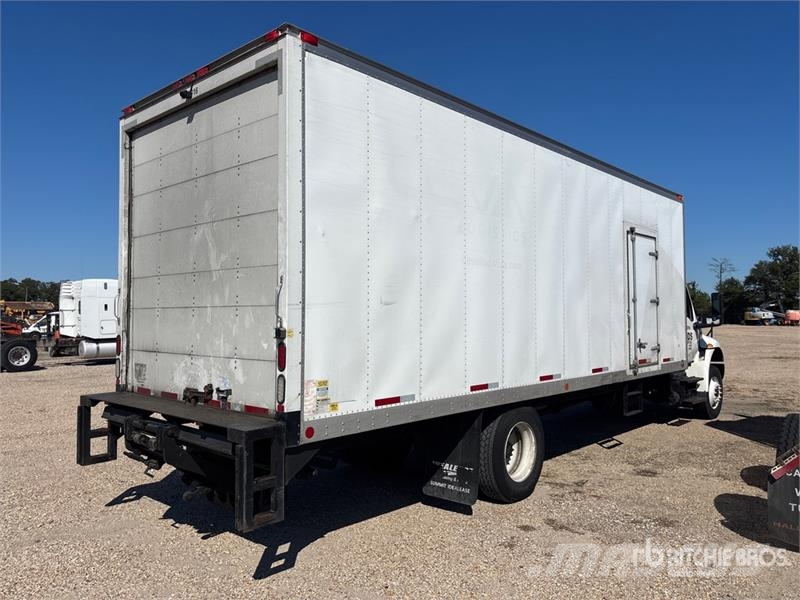 International MV607 4x2 Van Truck (Inoperable) Fast kasse