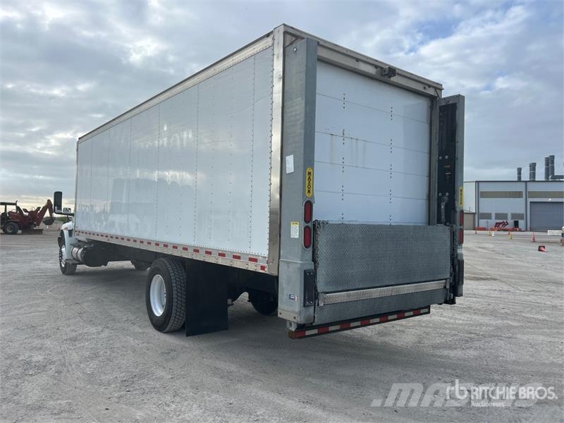 International MV607 4x2 Van Truck Camion cassonati