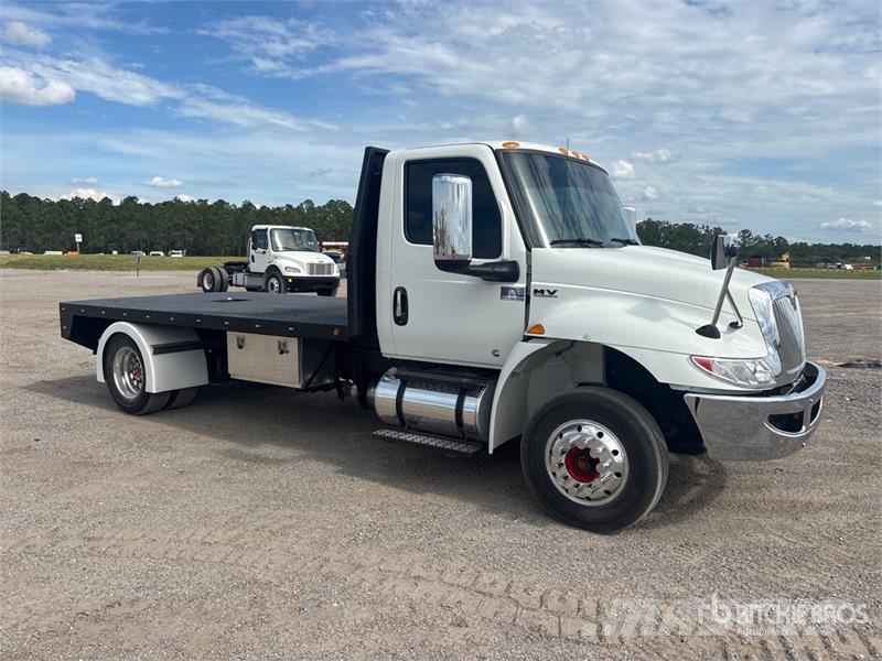 International MV607 4x2 Flatbed Truck 플랫베드/드롭사이드 트럭