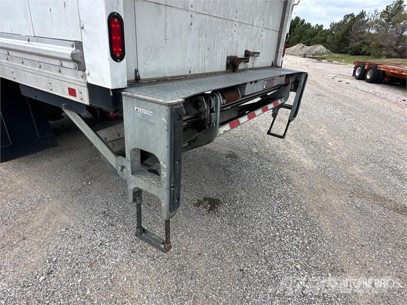 International MV607 4x2 Van Truck Box trucks