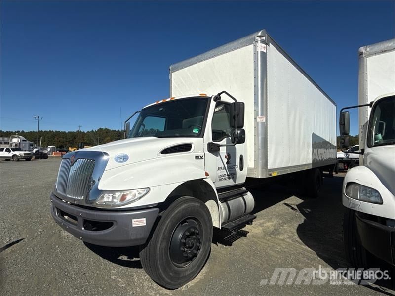 International MV607 4x2 Van Truck Box trucks