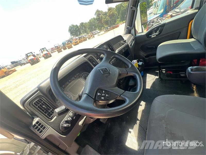 International MV607 4x2 Van Truck Box body trucks
