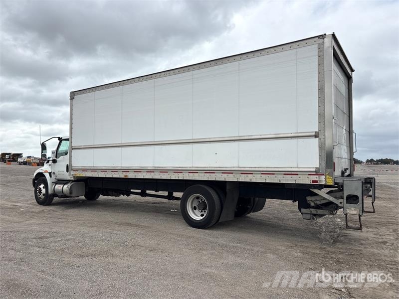 International MV607 4x2 Van Truck 貨箱式卡車