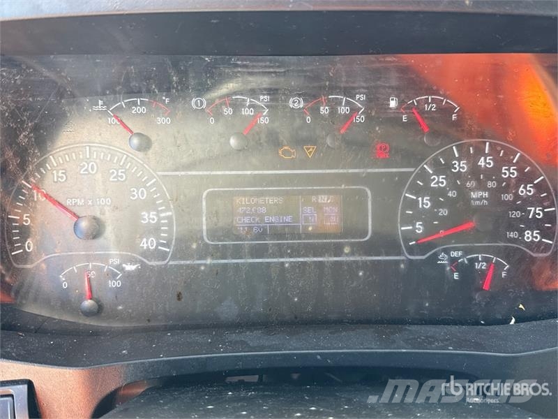 International MV607 4x2 Moving Van Truck Fast kasse