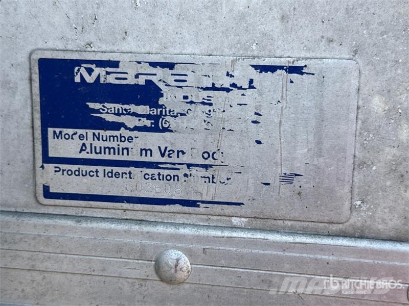 International MV607 4x2 Moving Van Truck Fast kasse