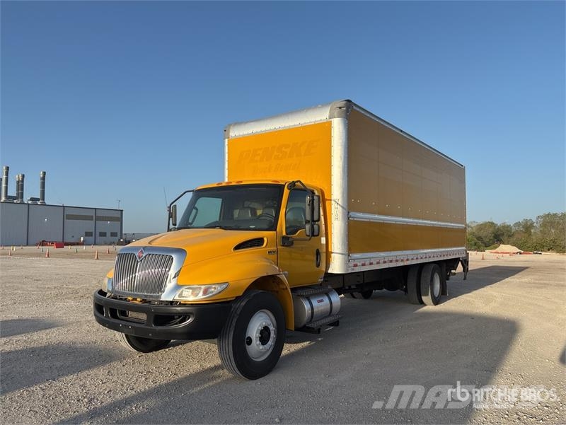 International MV607 4x2 Van Truck Furgoonautod