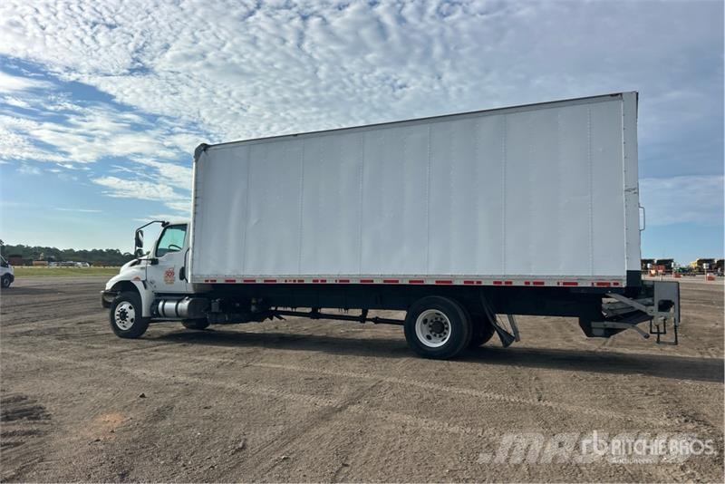International MV607 4x2 Van Truck Samochody ciężarowe ze skrzynią zamkniętą