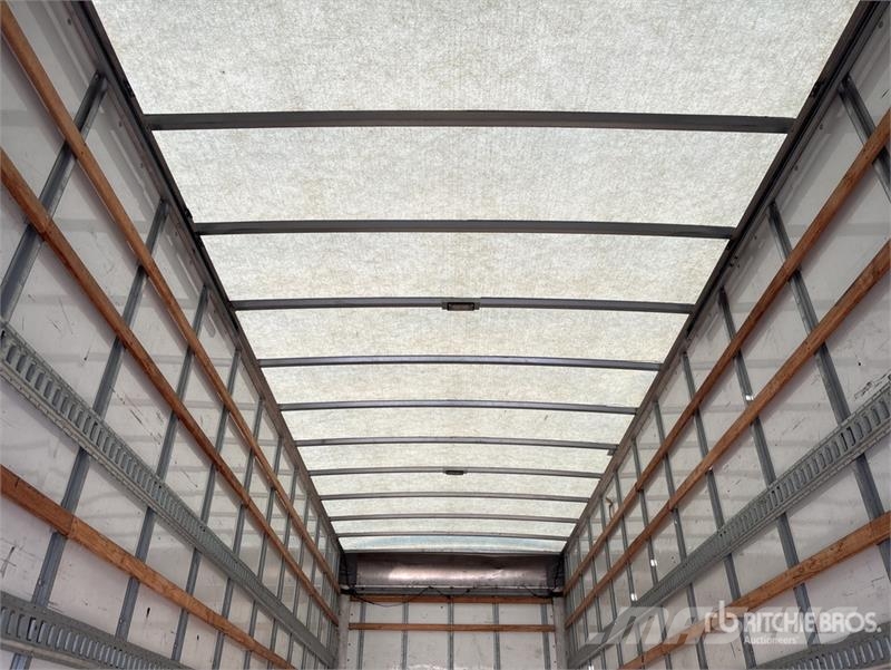 International MV607 4x2 Van Truck Furgoonautod