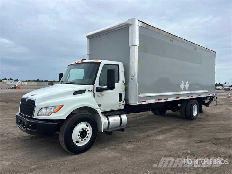 International MV607 4x2 Van Truck Furgons