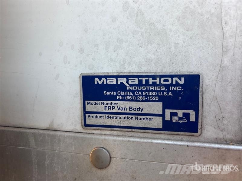 International MV607 4x2 Van Truck Umpikorikuorma-autot