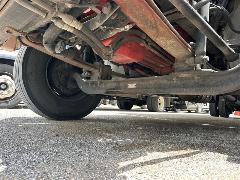 International MV607 4x2 Van Truck Box trucks