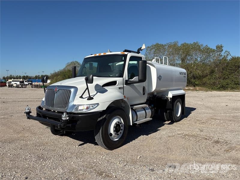 International MV607 gal 4x2 Water Truck Ūdens mašīnas