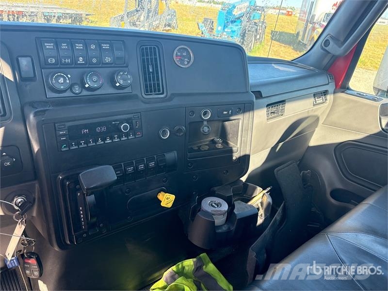 International MV607 SBA 4x2 Rollback Truck Vlečna vozila za tovornjake