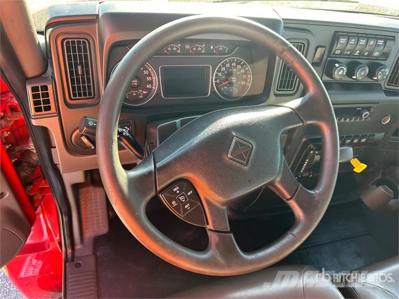 International MV607 SBA 4x2 Rollback Truck Sleepwagens