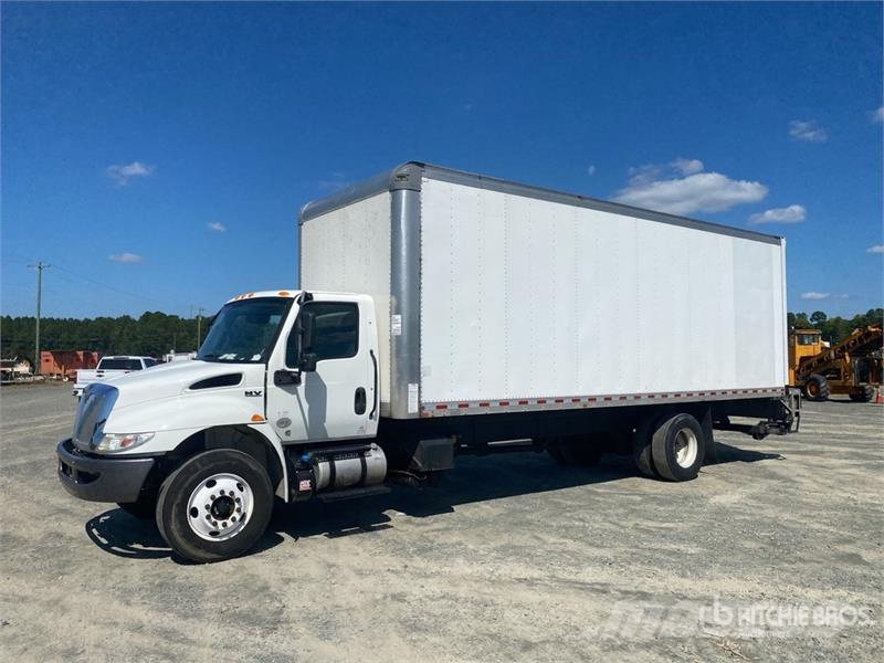 International MV607 Van Truck Camiones con caja de remolque