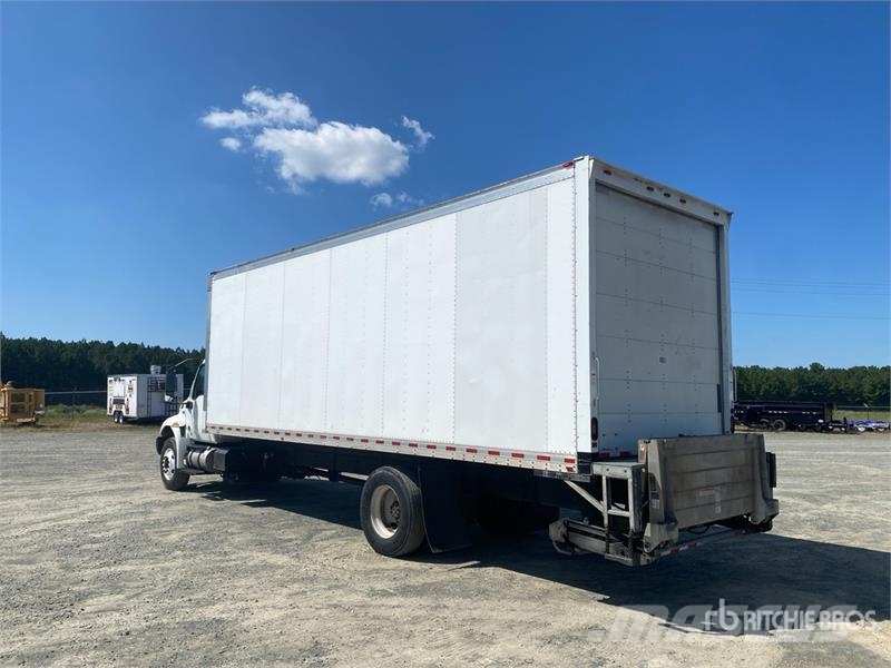 International MV607 Van Truck Camiones con caja de remolque