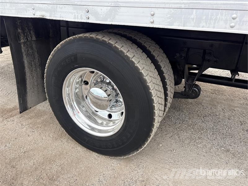 International MV607 Van Truck Sanduk kamioni