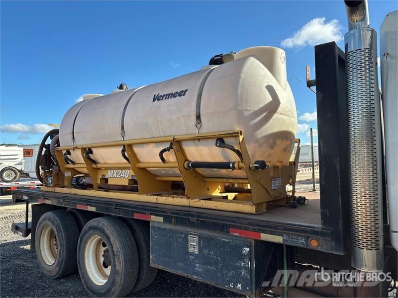 International MX240 on International Workstar 7400 6x4 Vacuum Ex Kombi vozila/ vakum kamioni