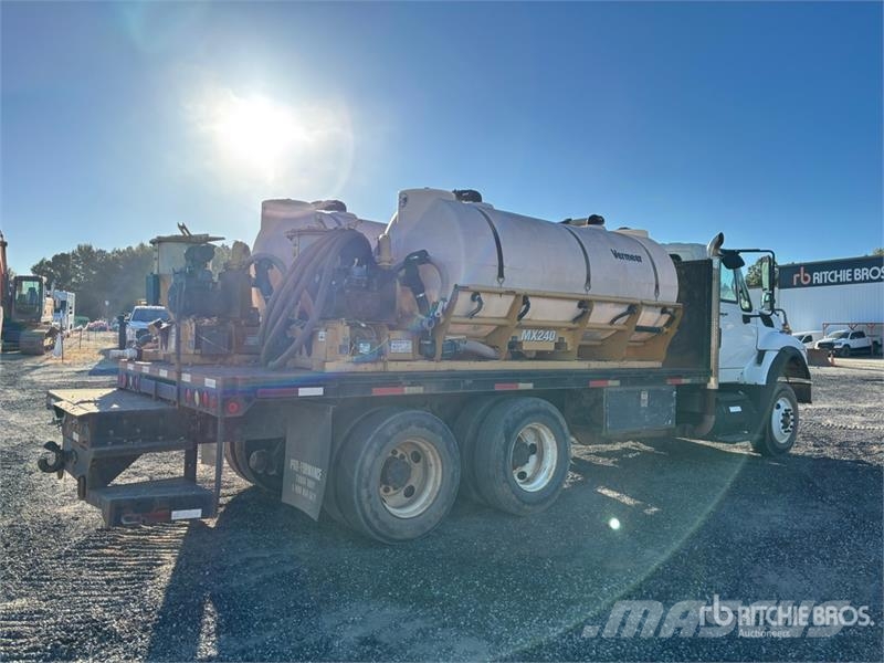 International MX240 on International Workstar 7400 6x4 Vacuum Ex Kombi vozila/ vakum kamioni