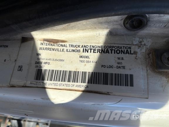 International MX240 on International Workstar 7400 6x4 Vacuum Ex Kombi vozila/ vakum kamioni