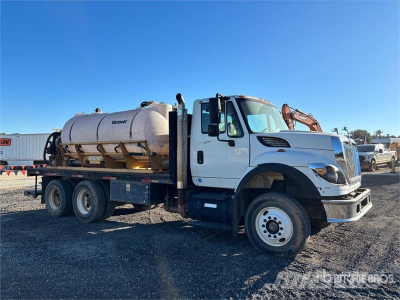 International MX240 on International Workstar 7400 6x4 Vacuum Ex Kombi vozila/ vakum kamioni