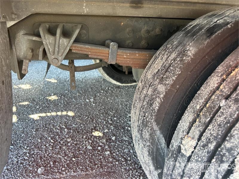 International Navistar 4900 4x2 Rollback Truck (Inoperable) مركبات إصلاح الأعطال