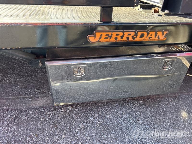 International Navistar 4900 4x2 Rollback Truck (Inoperable) مركبات إصلاح الأعطال