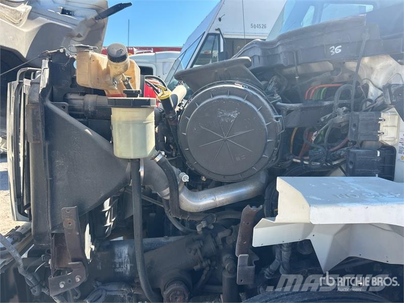 International on  International 8x4 Vacuum Tanker Truck (Inopera Combi / vacuum trucks