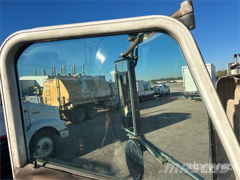 International Paystar 5500i Автобетоносмесители
