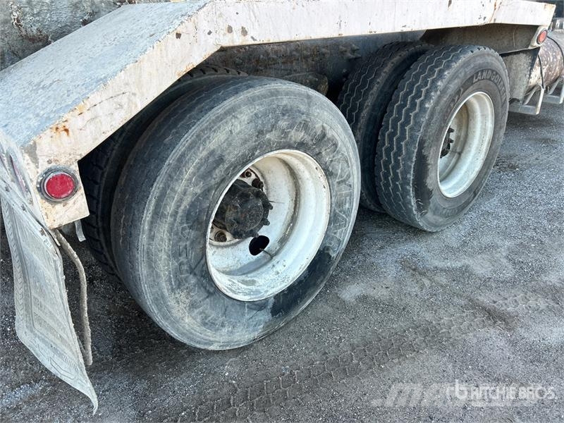 International Paystar 5500i Автобетоносмесители