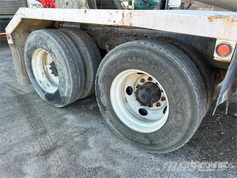 International Paystar 5500i Автобетоносмесители