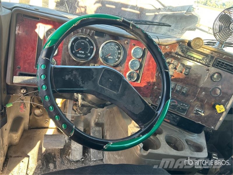 International Paystar 5500i Автобетоносмесители