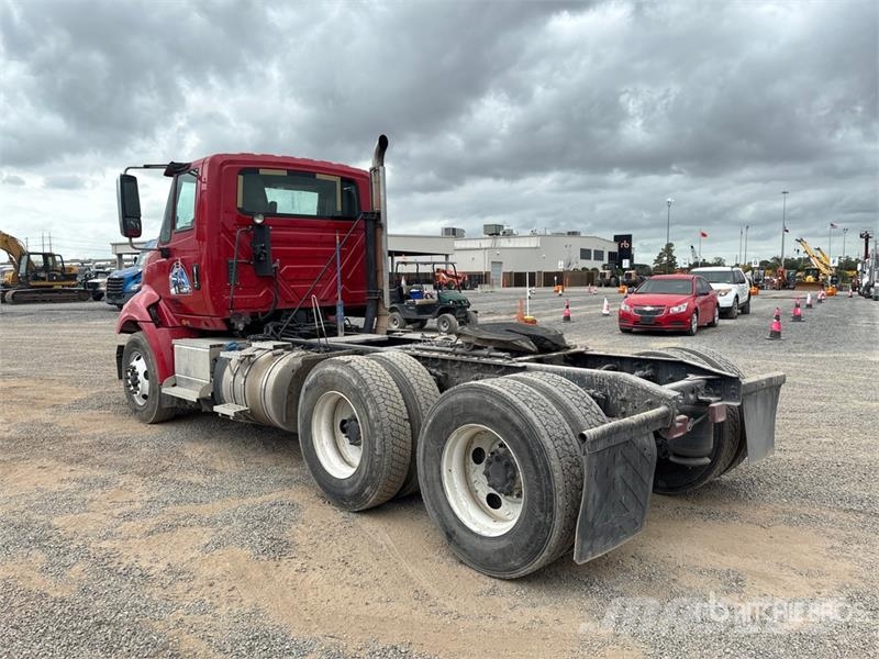 International Prosstar 6x4 T/A Day Cab Truck Tractor Vlačilci