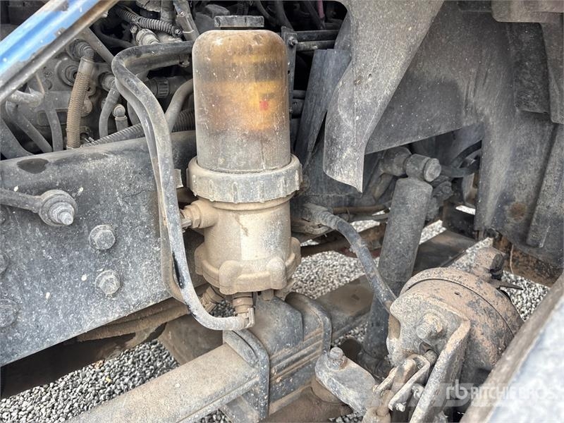 International Prosstar 6x4 T/A Day Cab Truck Tractor Vlačilci