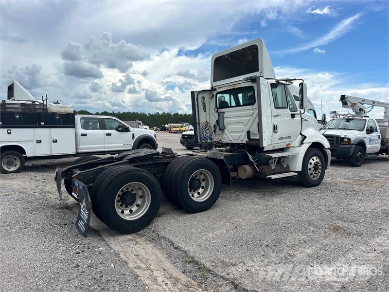 International ProStar+113 6x4 T/A Day Cab Truck Tractor (Inopera Cabezas tractoras