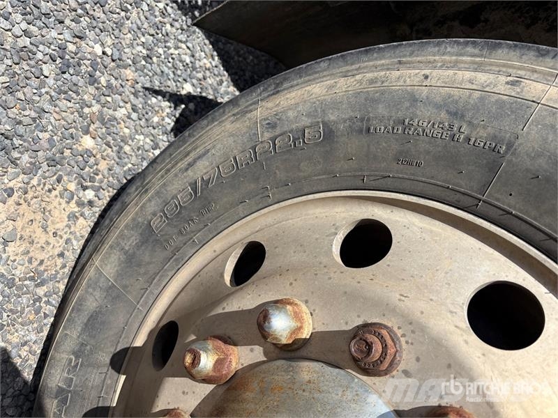 International ProStar 6x4 T/A Sleeper Truck Tractor (Inoperable) Trekkvogner