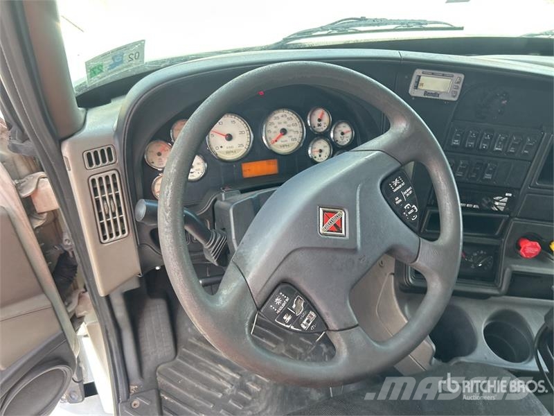 International ProStar 6x4 T/A Sleeper Truck Tractor Trækkere
