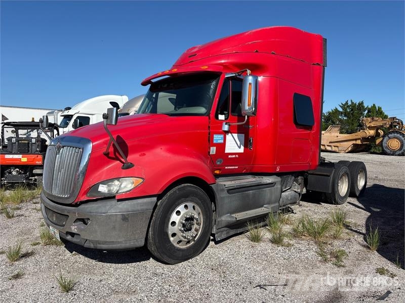 International ProStar+ 122 6x4 T/A Sleeper Truck Tractor Trækkere